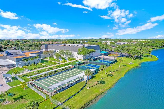 359 Saxony Trail H, Delray Beach, FL 33446