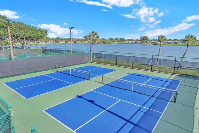 359 Saxony Trail H, Delray Beach, FL 33446