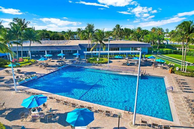 359 Saxony Trail H, Delray Beach, FL 33446