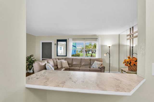 359 Saxony Trail H, Delray Beach, FL 33446