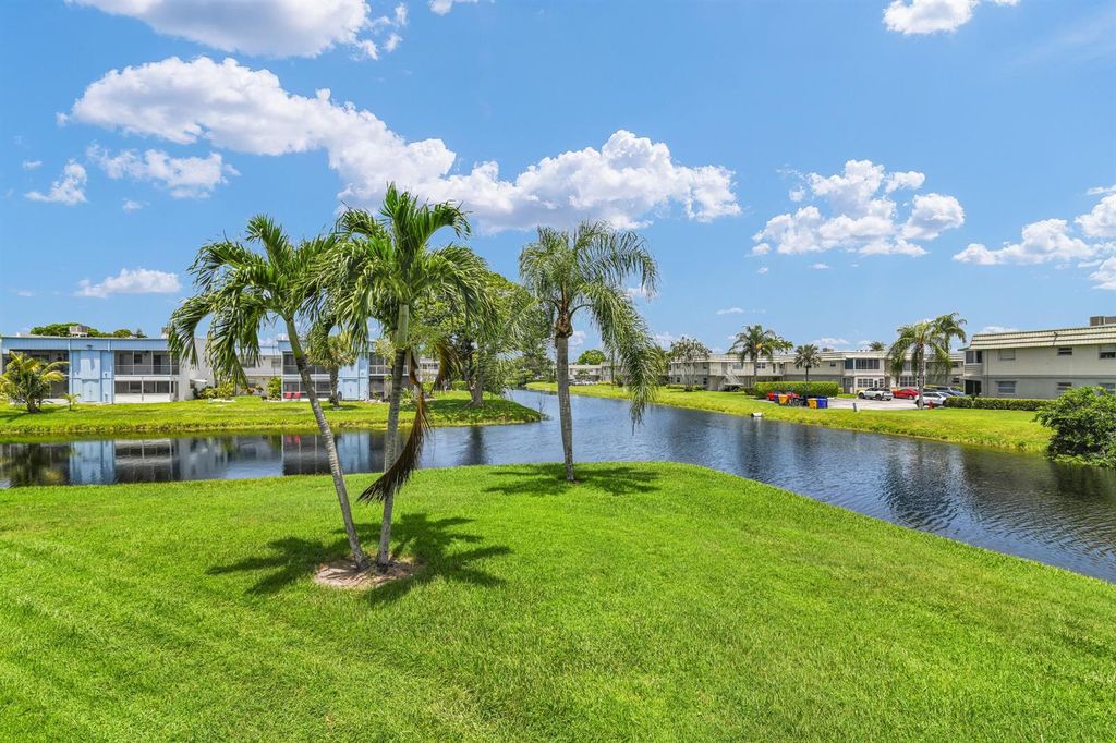 359 Saxony Trail H, Delray Beach, FL 33446