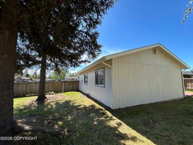 1076 Walnut Avenue, Kenai, AK 99611