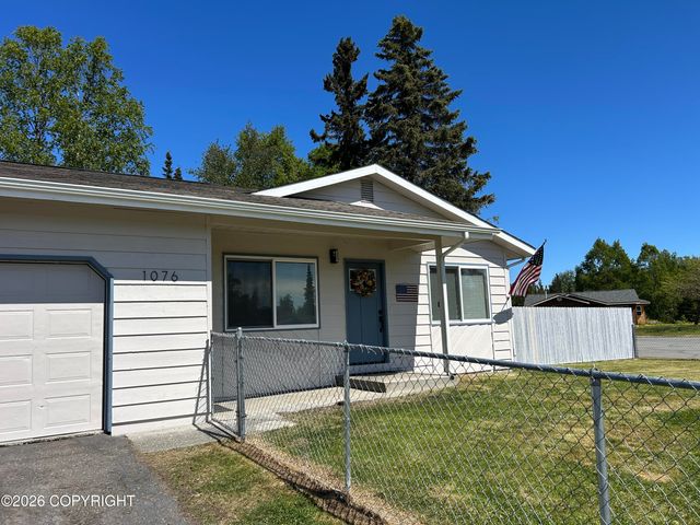 1076 Walnut Avenue, Kenai, AK 99611