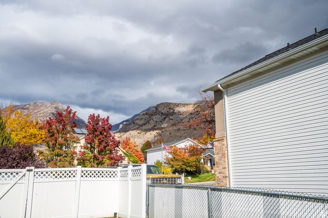 1176 E 470 S, Pleasant Grove, UT 84062