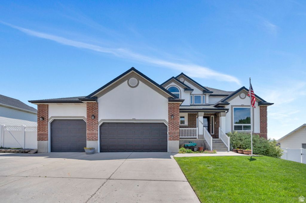 Image 2 of property listing at 1176 E 470 S, Pleasant Grove, UT 84062