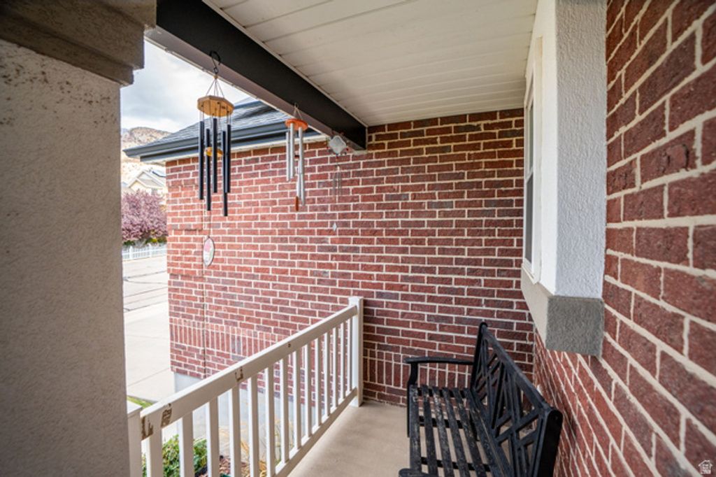 Image 3 of property listing at 1176 E 470 S, Pleasant Grove, UT 84062