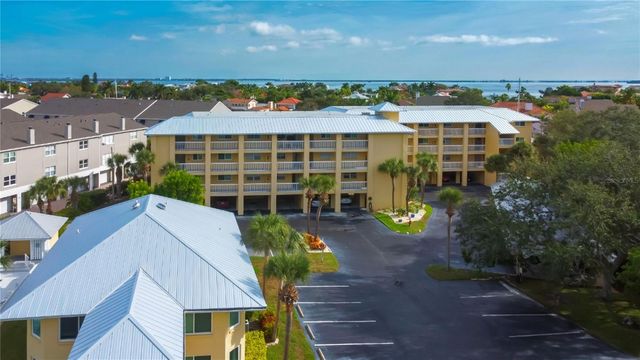 1125 PINELLAS BAYWAY S 304, St Petersburg, FL 33715