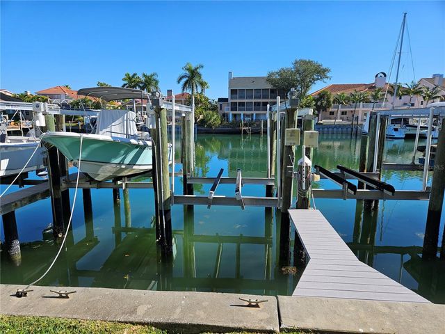 1125 PINELLAS BAYWAY S 304, St Petersburg, FL 33715