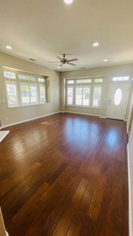 428 E Milgeo Ave, Ripon, CA 95366