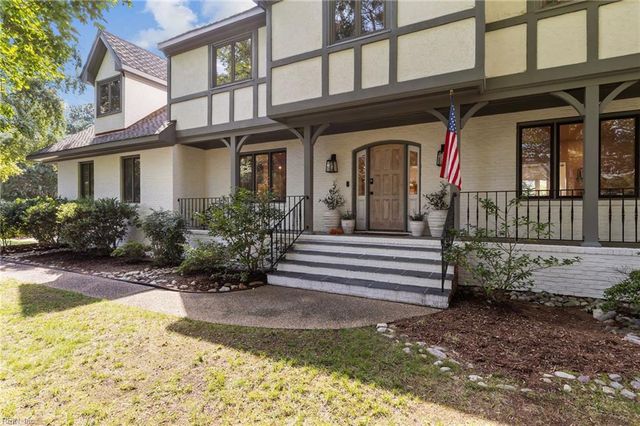 1402 N Veaux LOOP, Norfolk, VA 23509