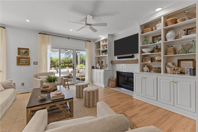 1402 N Veaux LOOP, Norfolk, VA 23509
