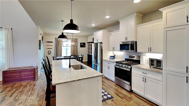 1808 Abbott Lane, Pea Ridge, AR 72751