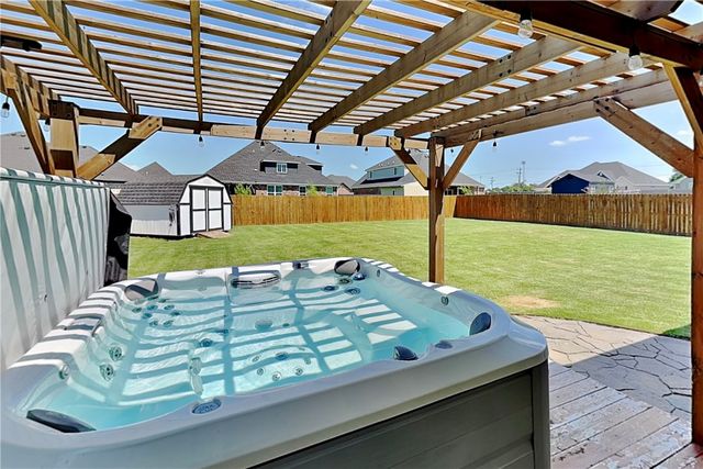 1808 Abbott Lane, Pea Ridge, AR 72751