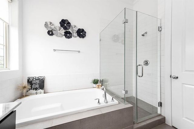 2103 Naomi Street A, Houston, TX 77054