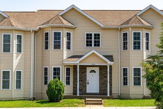 204 WILLOW OAKS DR, Elkton, VA 22827