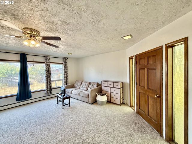 362 E Dearborn St, Union, OR 97883