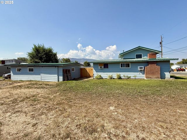 362 E Dearborn St, Union, OR 97883