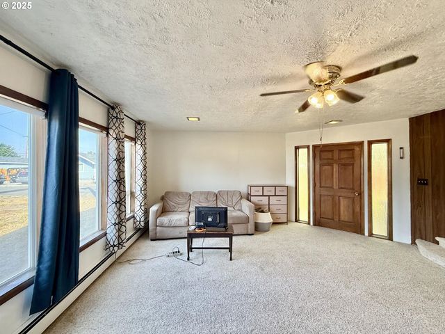 362 E Dearborn St, Union, OR 97883