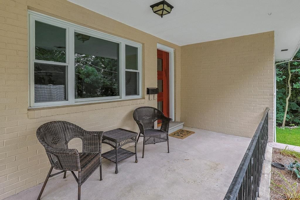 20 Ravensdale Road, Hastings-on-hudson, NY 10706 — photo 3