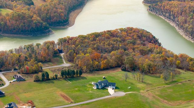 11 W Golden Island, Nancy, KY 42544