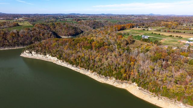 11 W Golden Island, Nancy, KY 42544