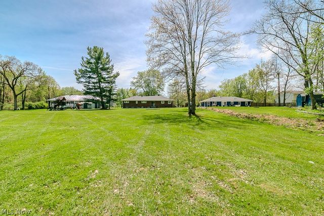 8839 Billings Road, Kirtland, OH 44094