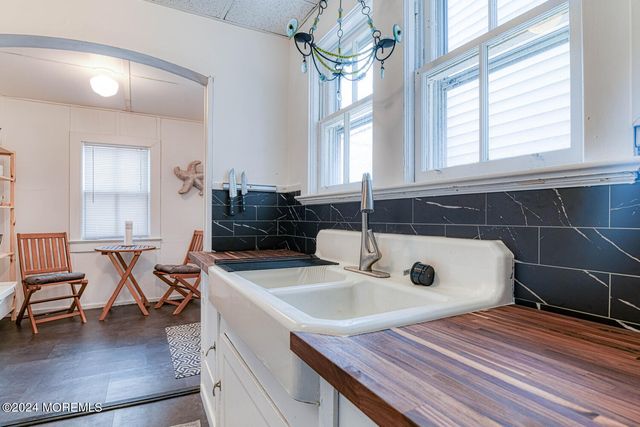 13 Pilgrim Pathway, Ocean Grove, NJ 07756