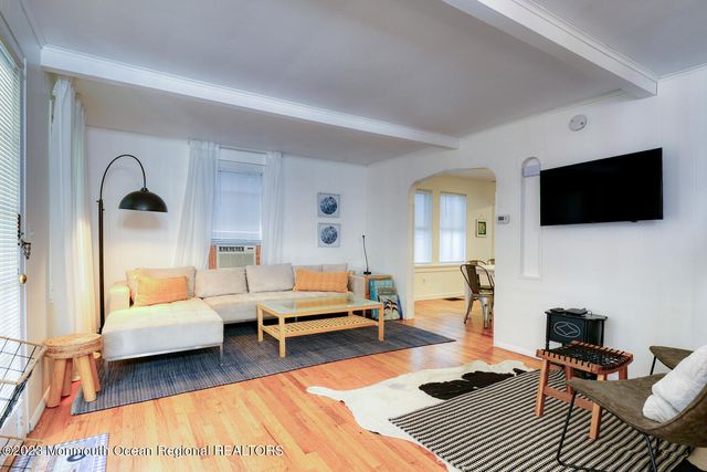 13 Pilgrim Pathway, Ocean Grove, NJ 07756