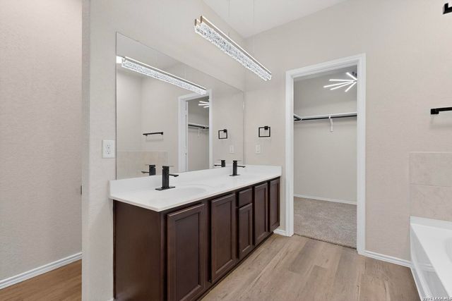 13419 Landon Way, St Hedwig, TX 78152