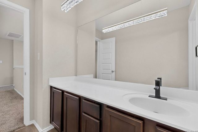 13419 Landon Way, St Hedwig, TX 78152