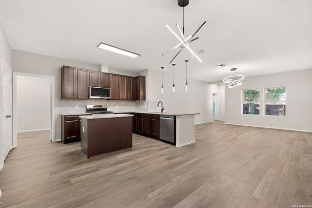 13419 Landon Way, St Hedwig, TX 78152