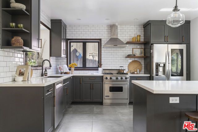 1367 Oakwood Drive, Topanga (los Angeles), CA 90290