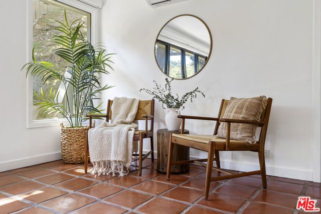 1367 Oakwood Drive, Topanga (los Angeles), CA 90290