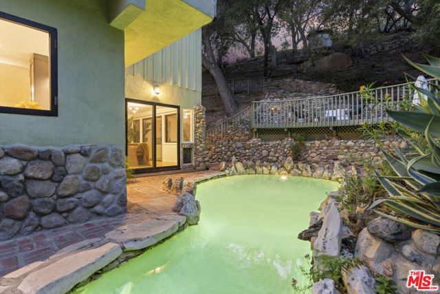 1367 Oakwood Drive, Topanga (los Angeles), CA 90290