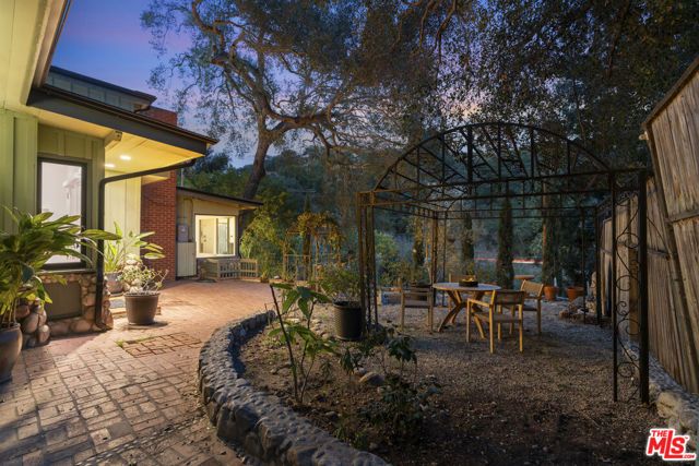 1367 Oakwood Drive, Topanga (los Angeles), CA 90290