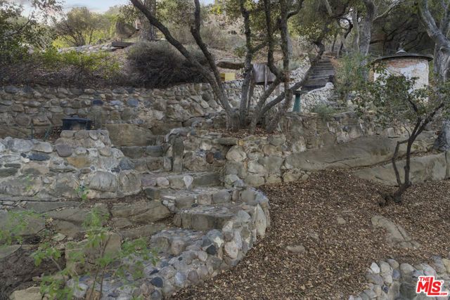 1367 Oakwood Drive, Topanga (los Angeles), CA 90290