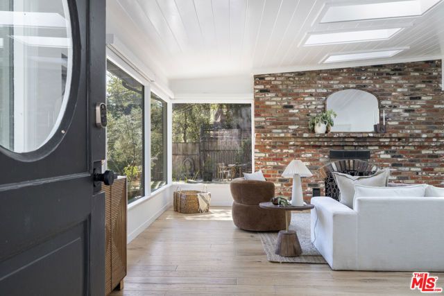 1367 Oakwood Drive, Topanga (los Angeles), CA 90290