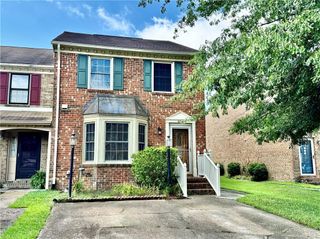 4809 Ashbury LN, Virginia Beach, VA 23462