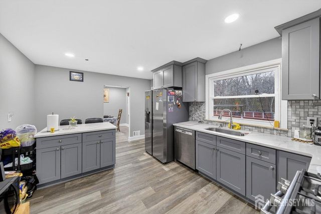 269 Rosewood Lane, Port Reading, NJ 07064