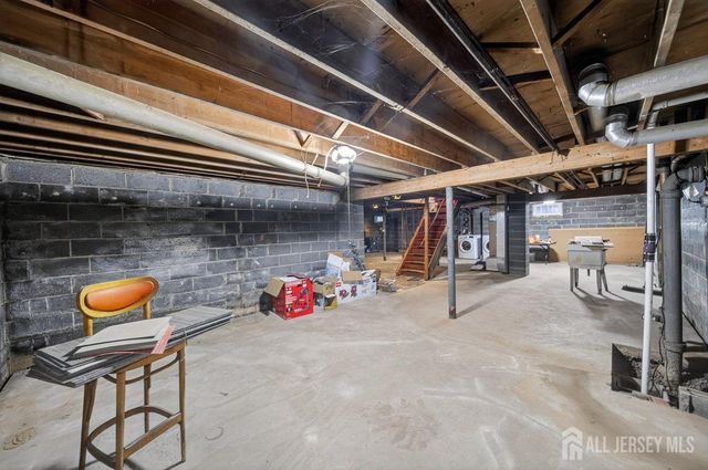 269 Rosewood Lane, Port Reading, NJ 07064