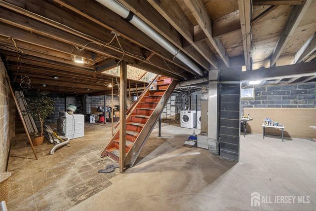 269 Rosewood Lane, Port Reading, NJ 07064