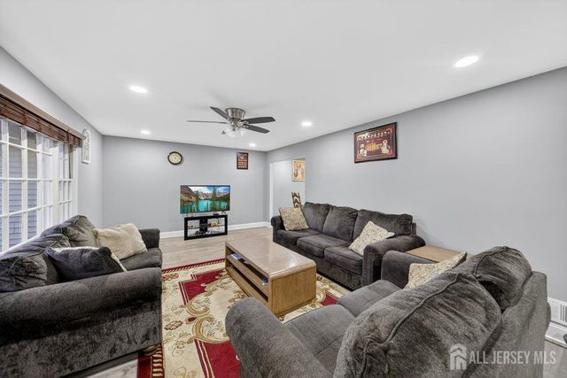 269 Rosewood Lane, Port Reading, NJ 07064