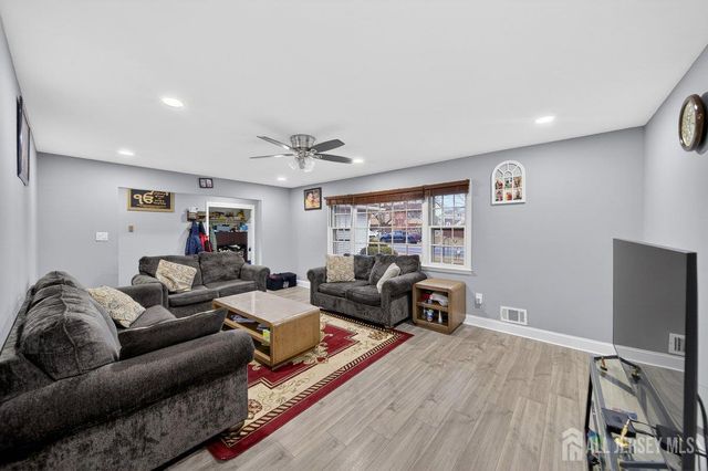 269 Rosewood Lane, Port Reading, NJ 07064