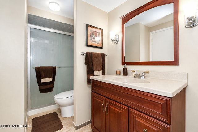 19 Prescott Drive, Marlboro, NJ 07746