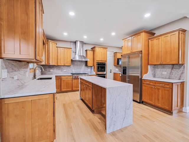 640 Downey Street, Hoffman Estates, IL 60169