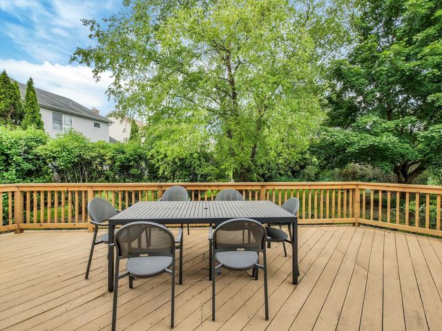 640 Downey Street, Hoffman Estates, IL 60169