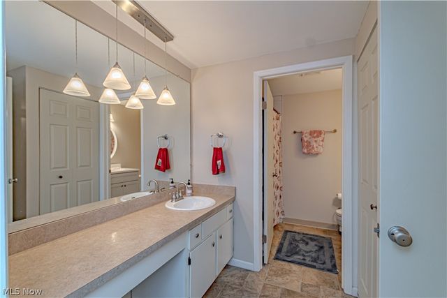 9400 Sherman Lane, North Royalton, OH 44133