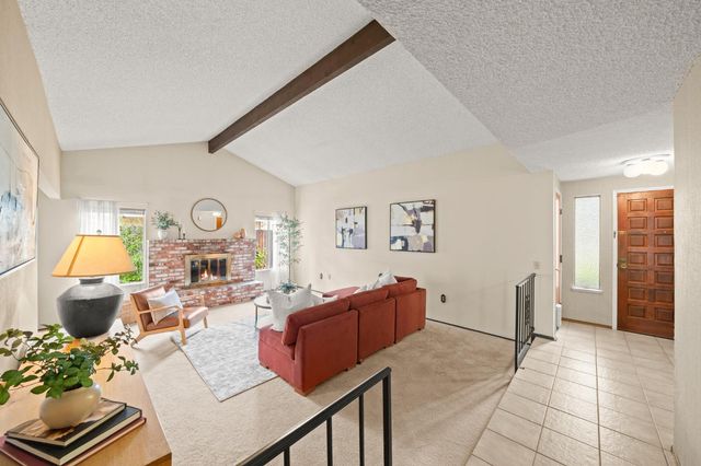 6930 Cobblestone Way, Citrus Heights, CA 95621