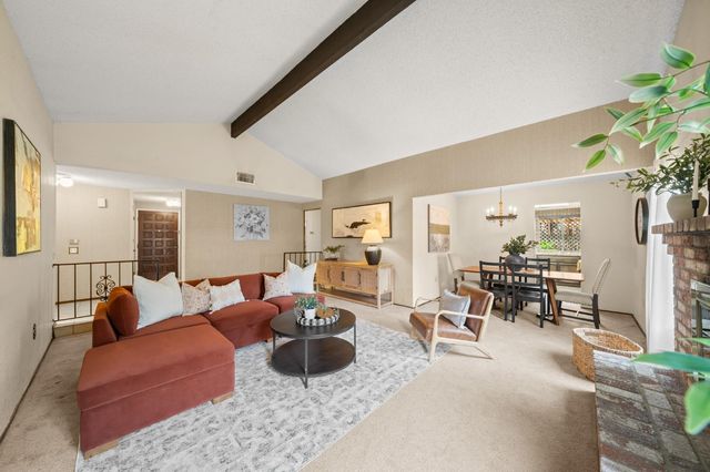 6930 Cobblestone Way, Citrus Heights, CA 95621