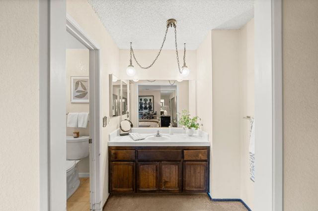 6930 Cobblestone Way, Citrus Heights, CA 95621
